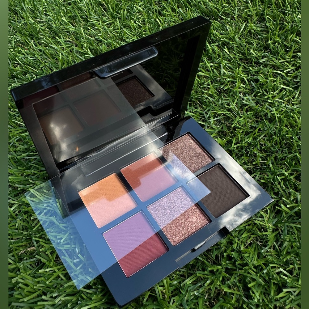 Eyeshadow Palette